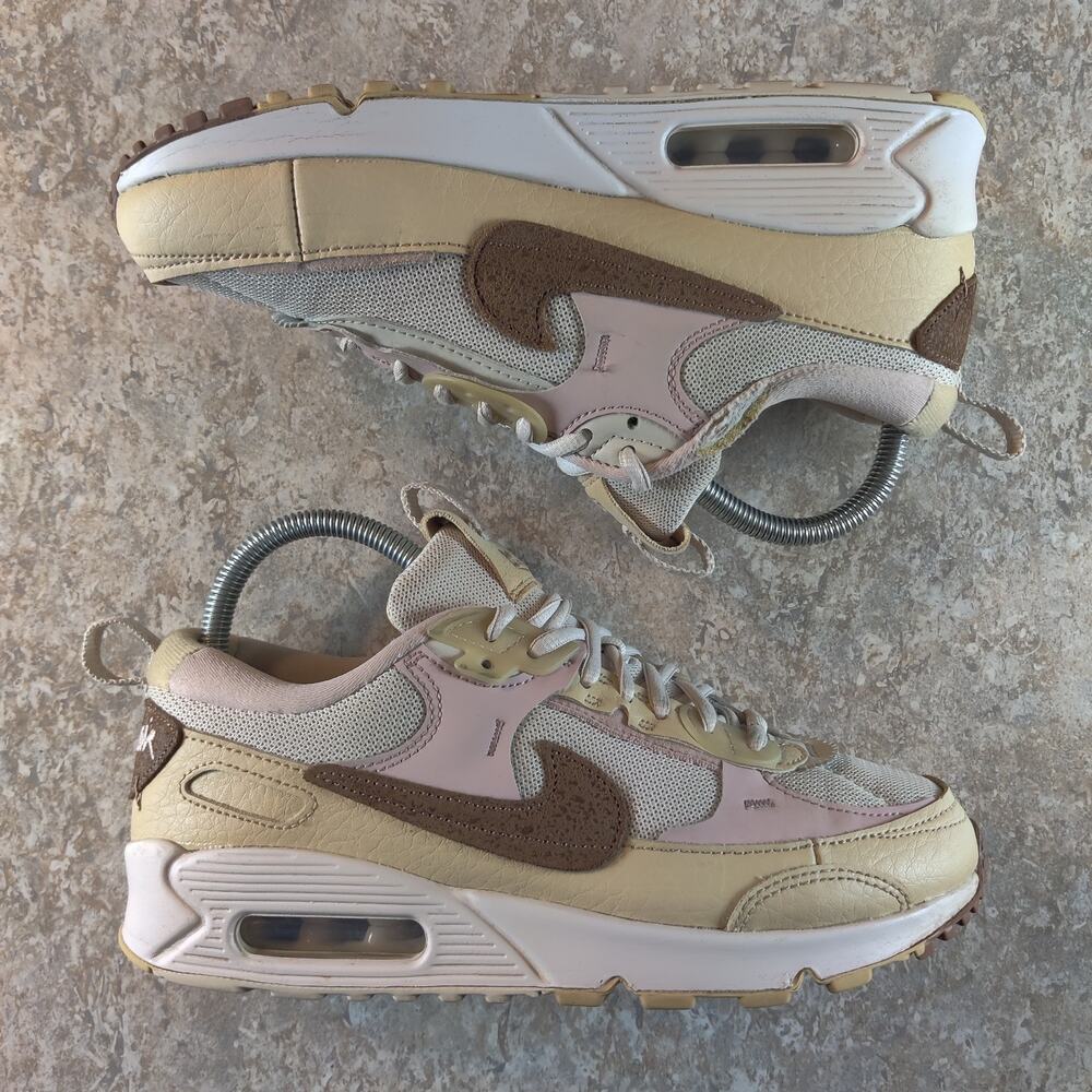WMNS Nike Air Max 90 Futura Neapolitan DZ4704 100 Size 8 *Clean* - Picture 3 of 10